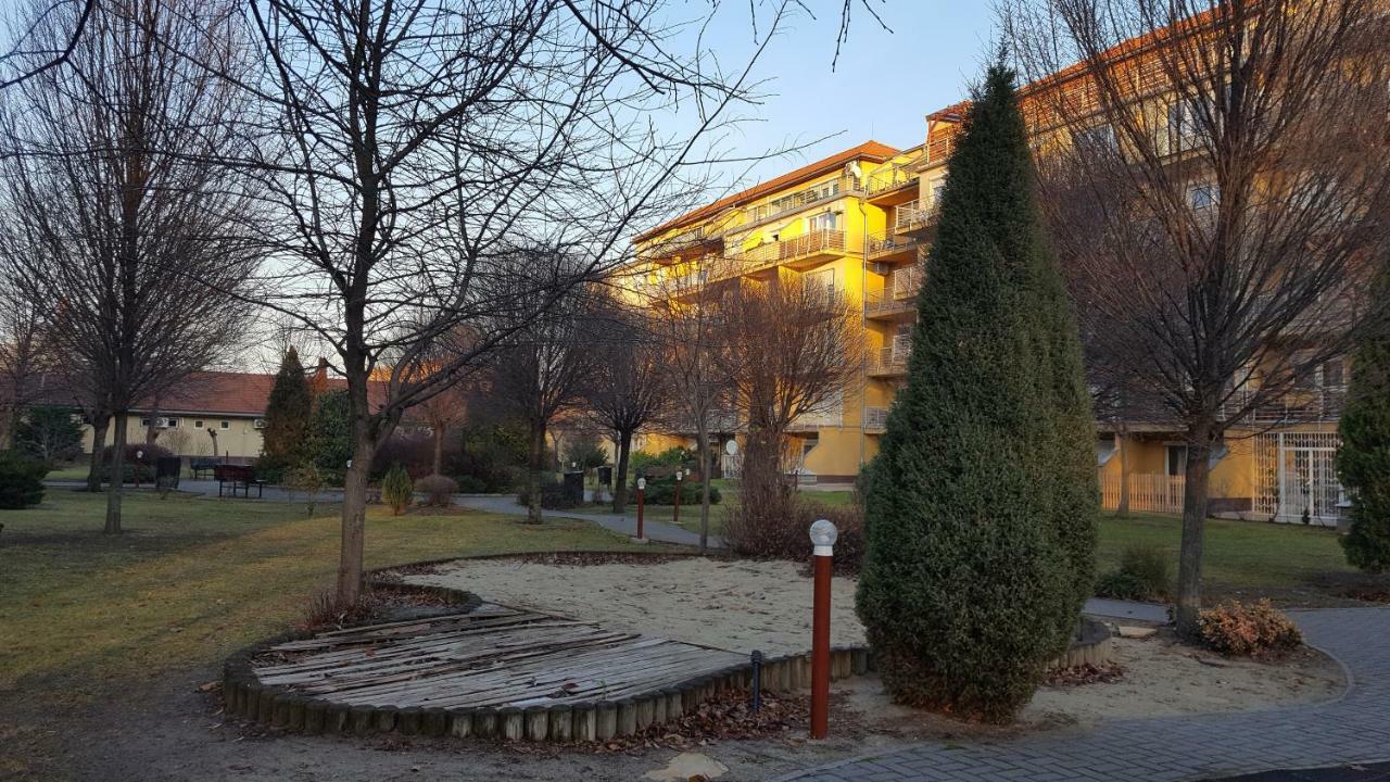 Liget Apartment, Terrace, Free Parking, Ac Budapest Exterior photo